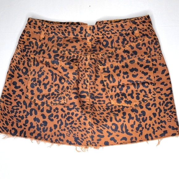 Free People Animal Print Front Zip Mini Size 30 #430 - Picture 5 of 7